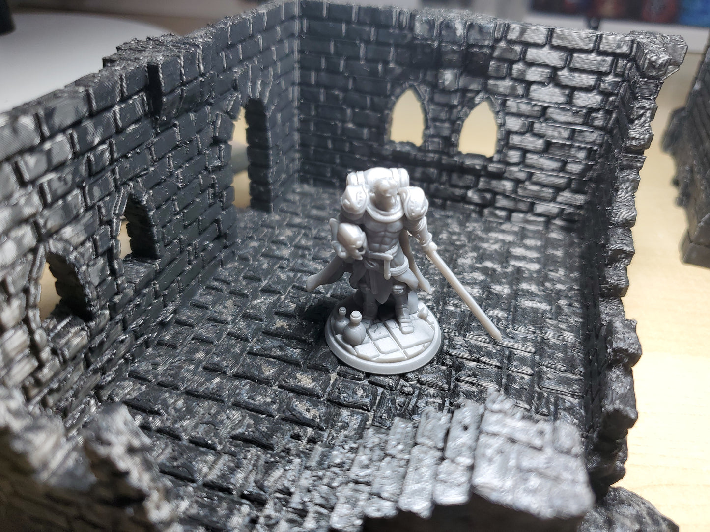 Dungeon and dragons figures and 2 buildings