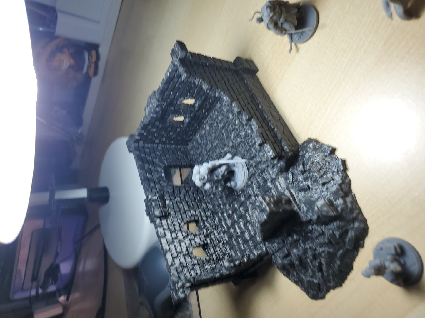 Dungeon and dragons figures and 2 buildings