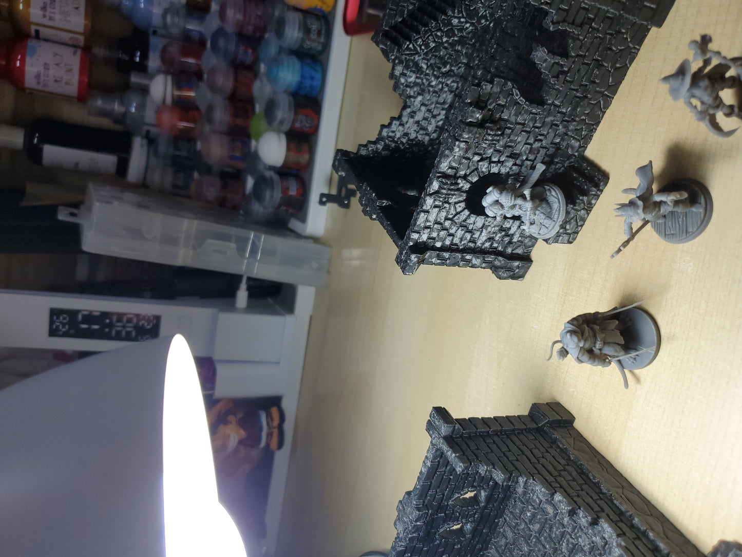 Dungeon and dragons figures and 2 buildings