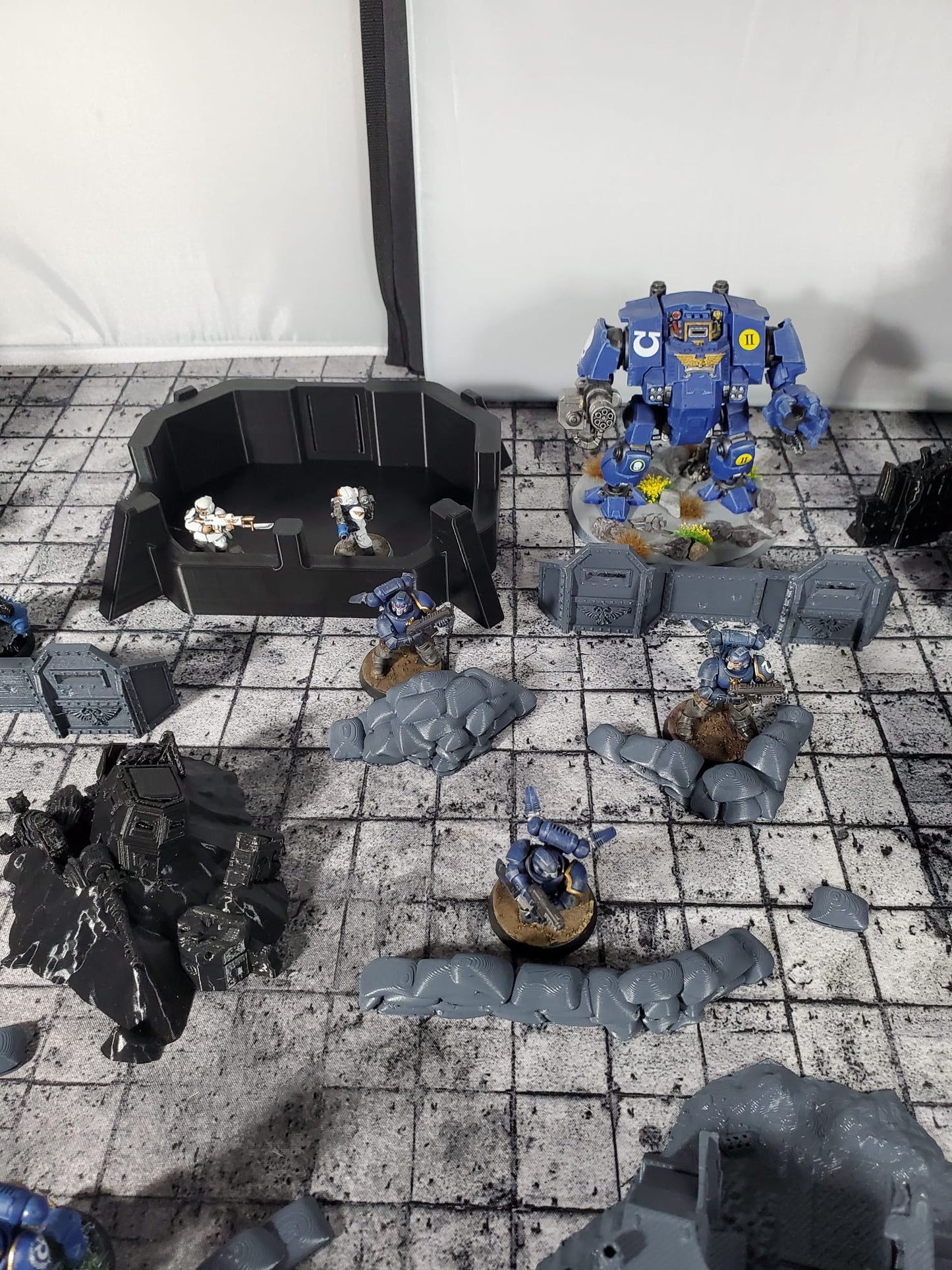 Terrain for mini gaming like warhammer scenery fortifications sandbags wreaked vehicles buildings