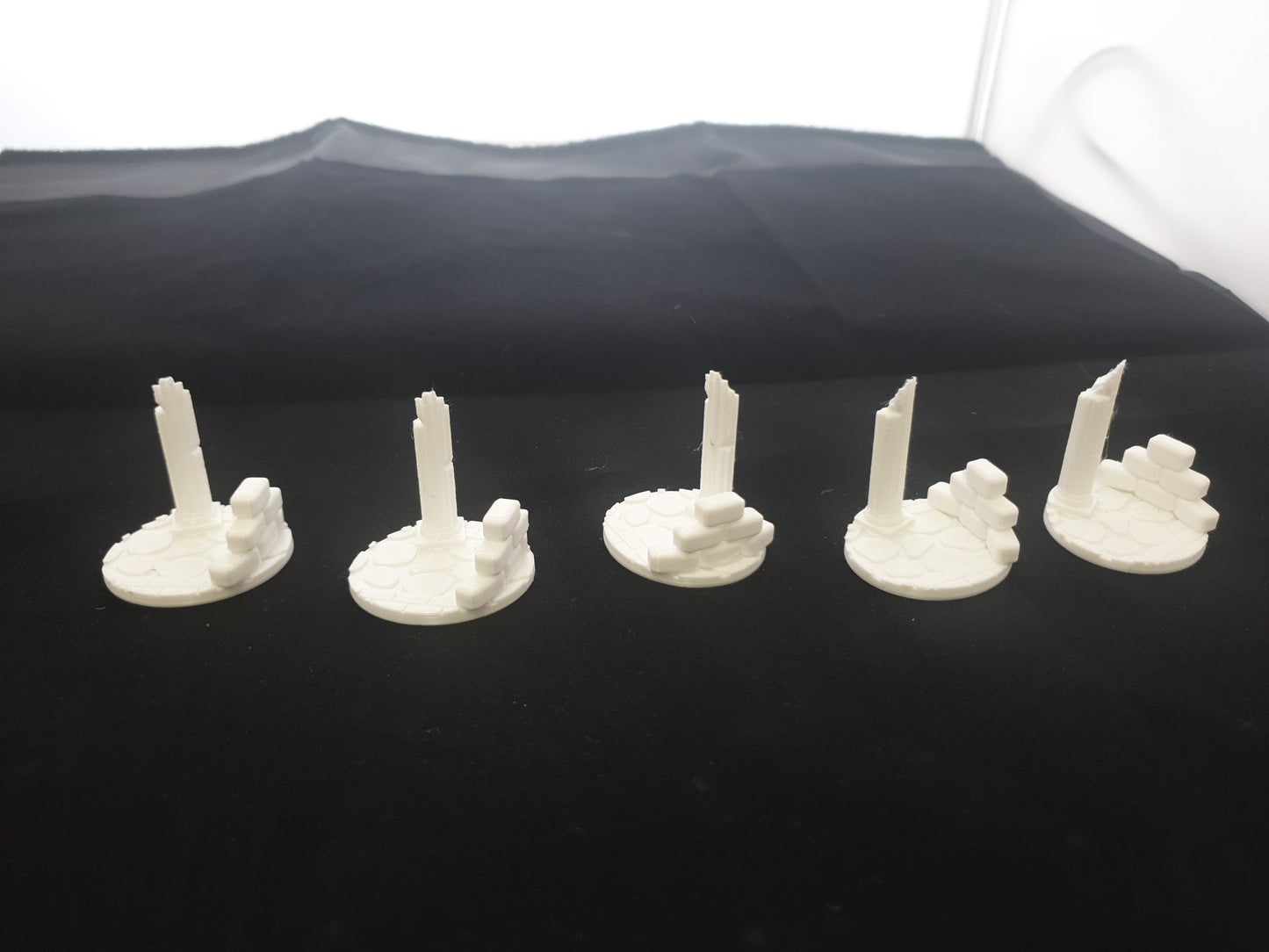 Hero bases in white for any table top hero