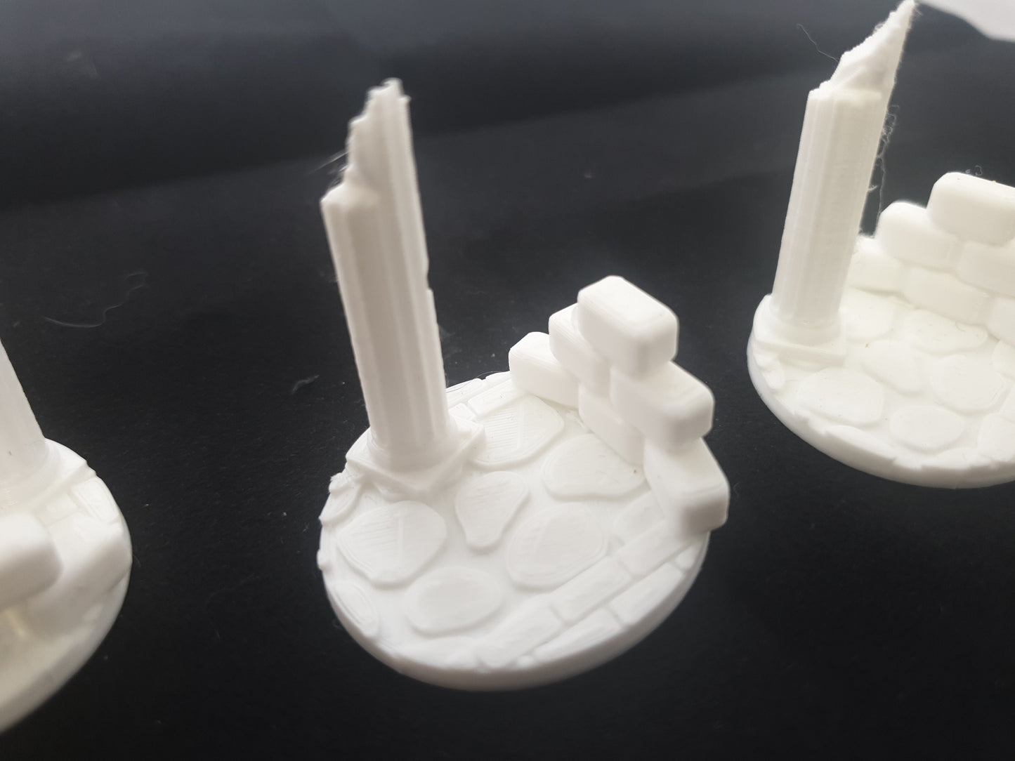 Hero bases in white for any table top hero