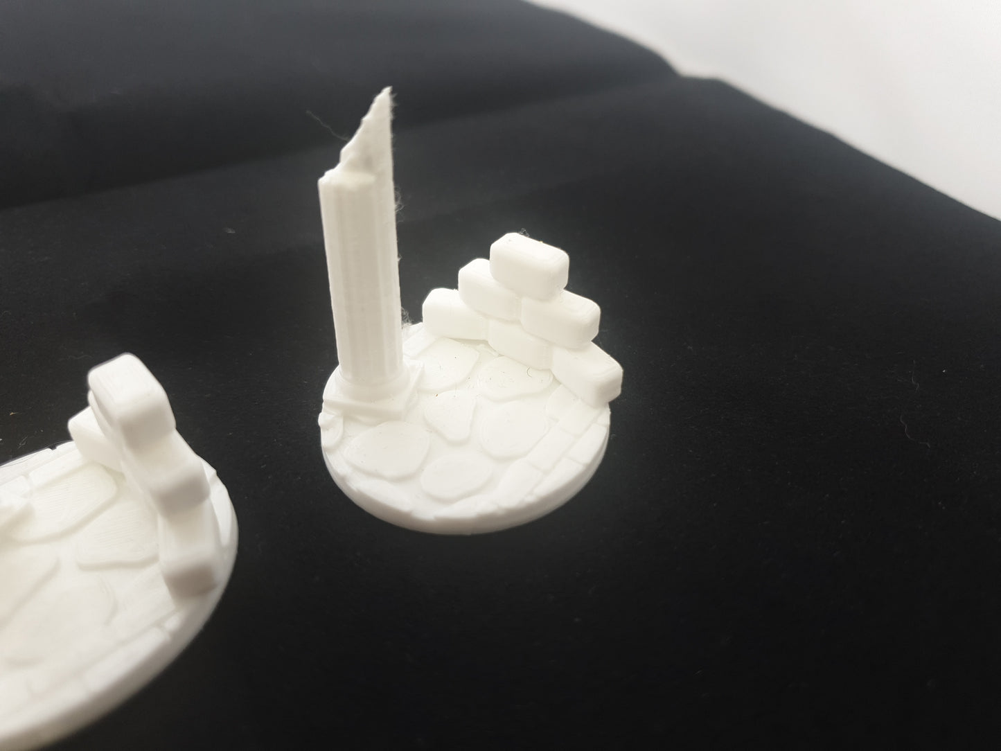 Hero bases in white for any table top hero