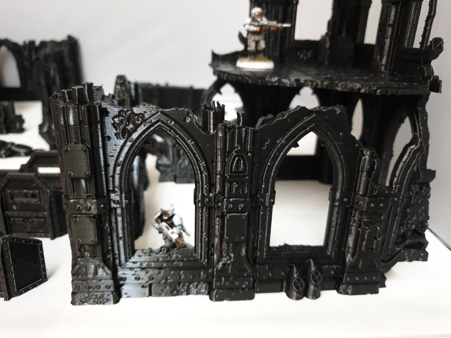 terrain scenery for minture gaming like 40k 2 buildings 1 wreaked rhino 2 wreaked dreadnoughts sandbags 6 defense barriers in black