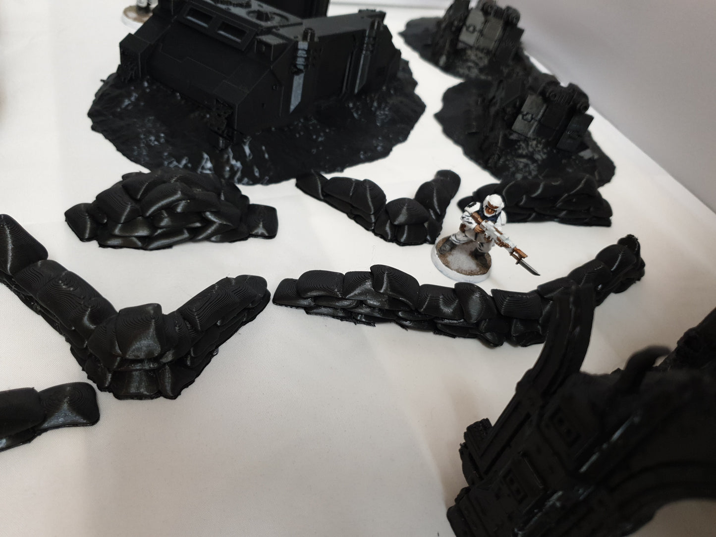 terrain scenery for minture gaming like 40k 2 buildings 1 wreaked rhino 2 wreaked dreadnoughts sandbags 6 defense barriers in black