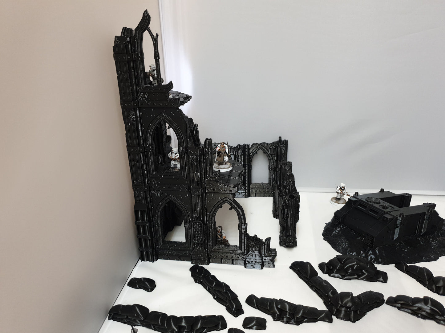 terrain scenery for minture gaming like 40k 2 buildings 1 wreaked rhino 2 wreaked dreadnoughts sandbags 6 defense barriers in black